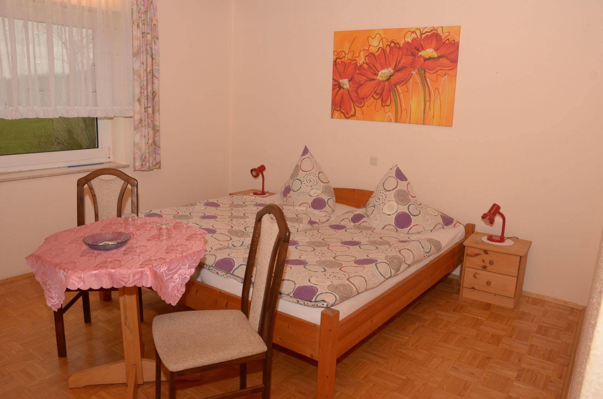 Hotel&pension Haus Dewenter Gasthof Lichtenau (Westphalia)